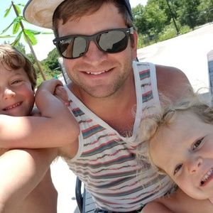 Meet your Posher, Eric